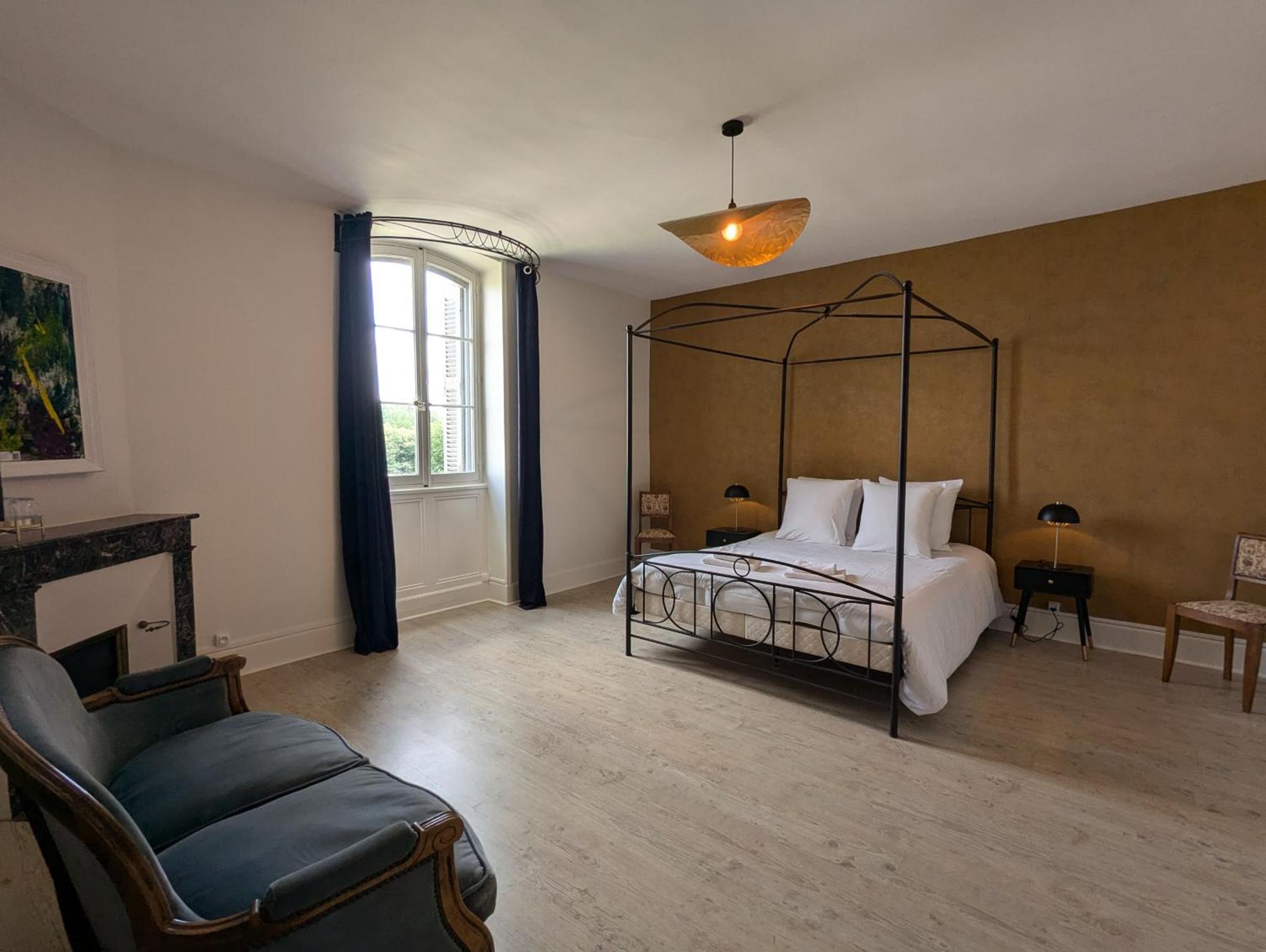 Bed and Breakfast Domaine Du Faure Chadurie Zewnętrze zdjęcie